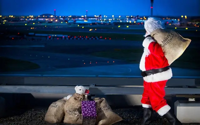 Santa lands in style: Heathrow Airport’s festive magic delights travelers - News Karnataka