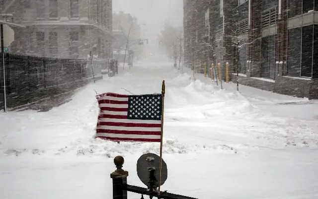 Storm disrupts Northeast travel with snow and ice before Christmas - News Karnataka