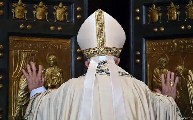 Pope Francis opens Holy Year at Christmas Eve Mass, calls for global hope and justice - News Karnataka