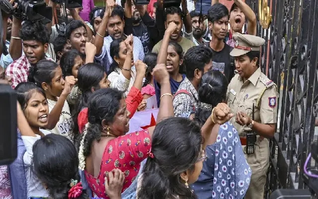 Biryani Seller Arrested for Assaulting Anna University Student - News Karnataka