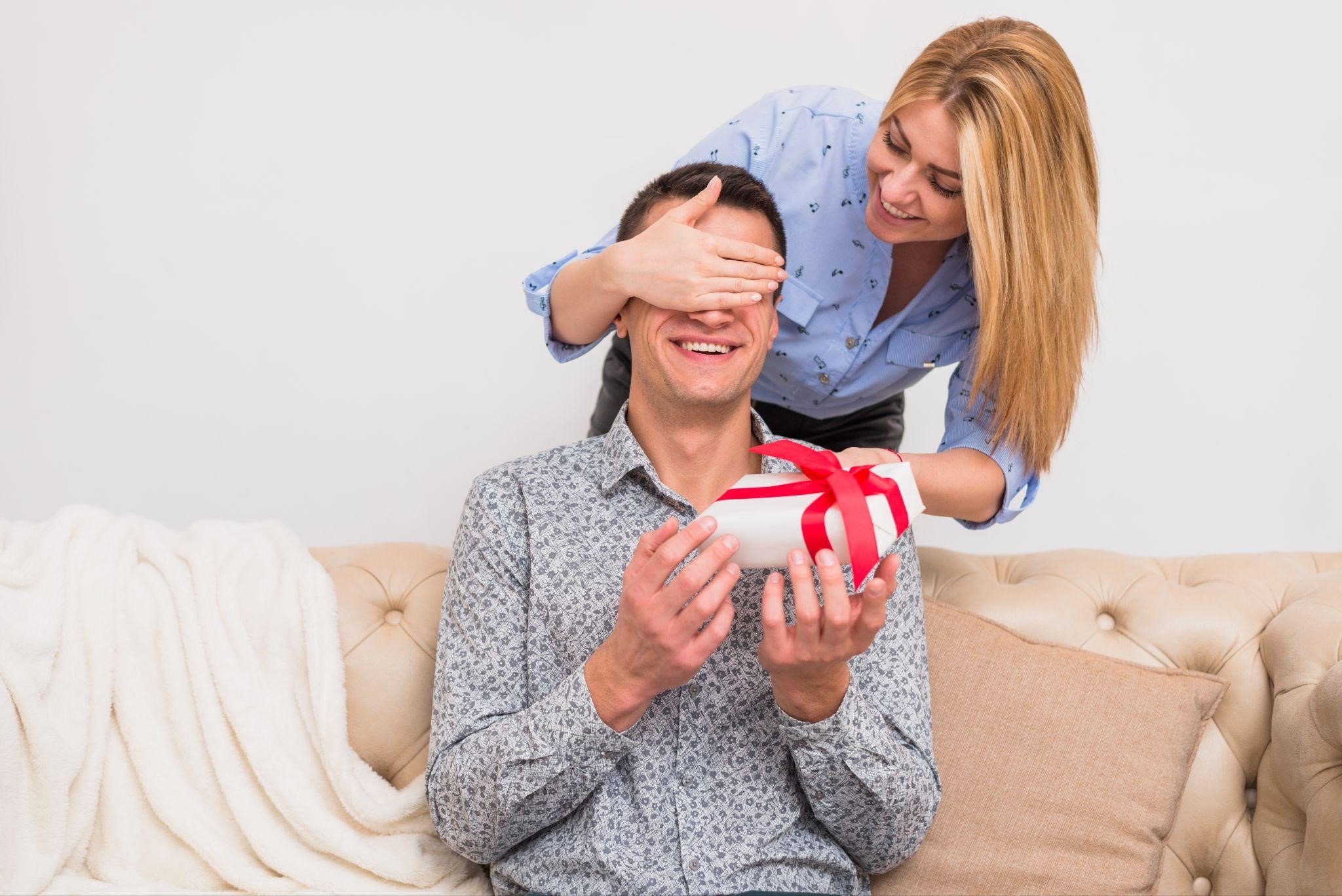 12 Most Useful & Thoughtful Gifts for Your Husband - News Karnataka