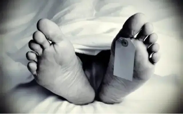 Man tries to hang himself, slips and dies on the spot - News Karnataka