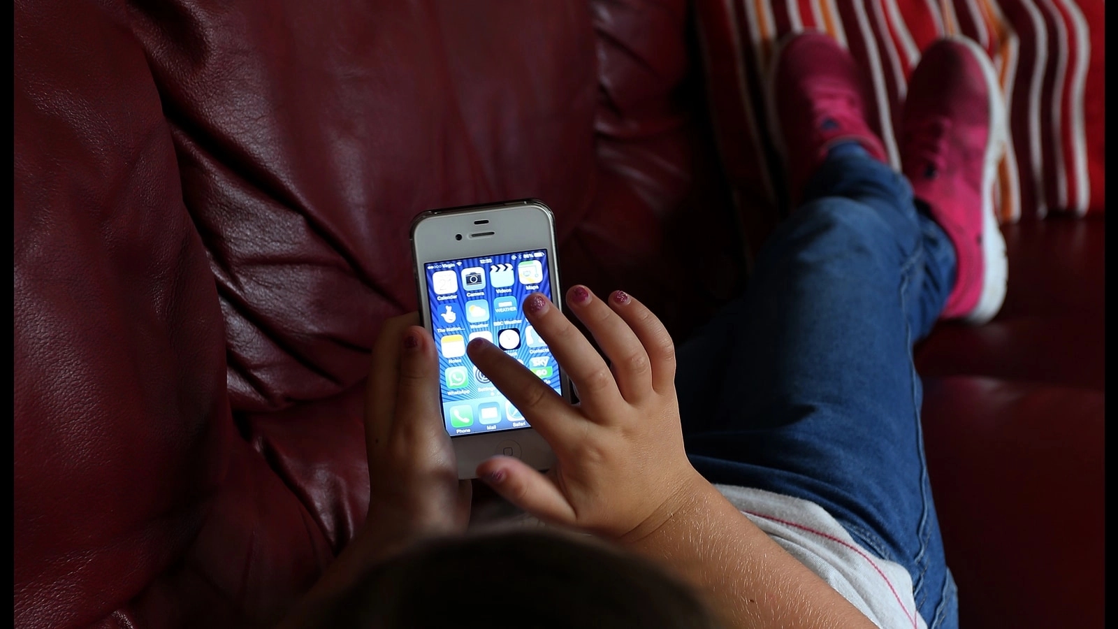 MPs call for parents’ right to access children’s social media after death - News Karnataka