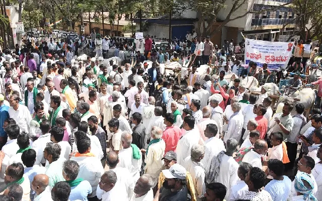 Dharwad Welcomes New Municipal Corporation, Villagers Oppose Inclusion - News Karnataka