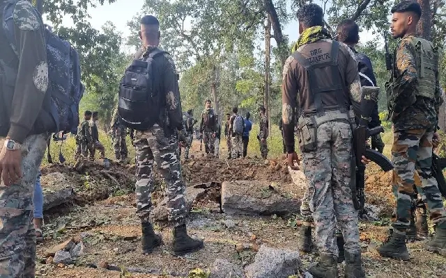 Five ex-naxalites among eight security personnel killed in Bijapur blast - News Karnataka