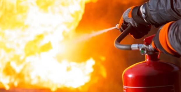 Gas leak triggers fire, injures family of three; garment factory gutted - News Karnataka