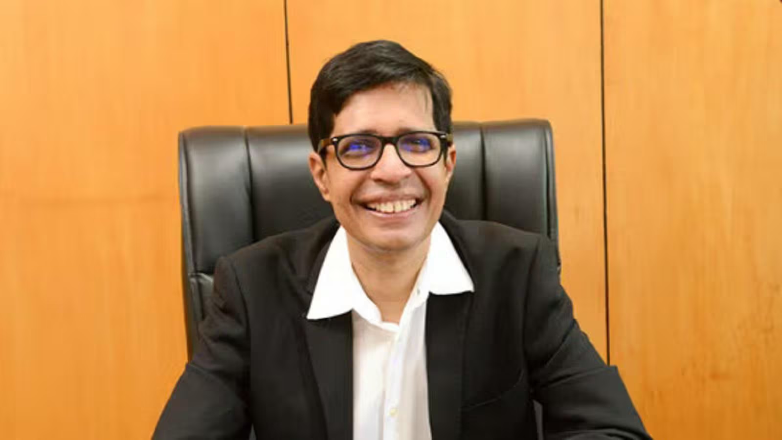 IIT Madras director's cow urine comment sparks political and scientific debate - News Karnataka
