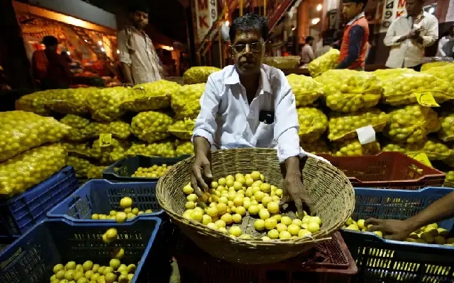 India's Struggling Economy Faces Pressing Need for Growth and Employment - News Karnataka