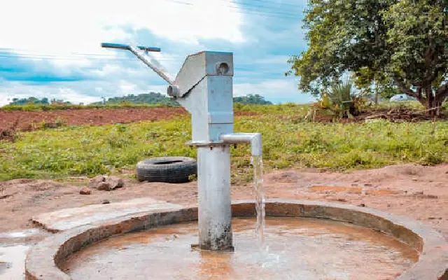 KUIDFC Warns Against Drinking Borewell & Open Well Water in Belagavi - News Karnataka
