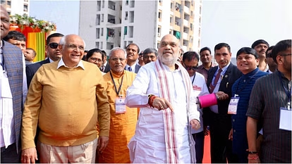 Amit Shah celebrates Makar Sankranti with kite flying in Ahmedabad - News Karnataka