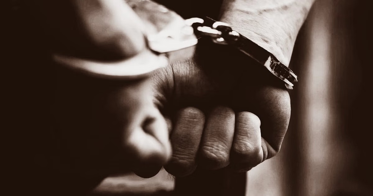 KR Puram duo arrested for Rs 4 lakh theft; police recover stolen cash - News Karnataka