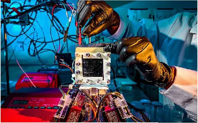 Engineers Overcome Key Hurdle in Seawater Desalination with New Electrode Design - News Karnataka