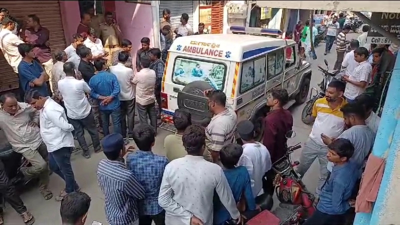 Businessman kills wife after fight, then hangs himself - News Karnataka