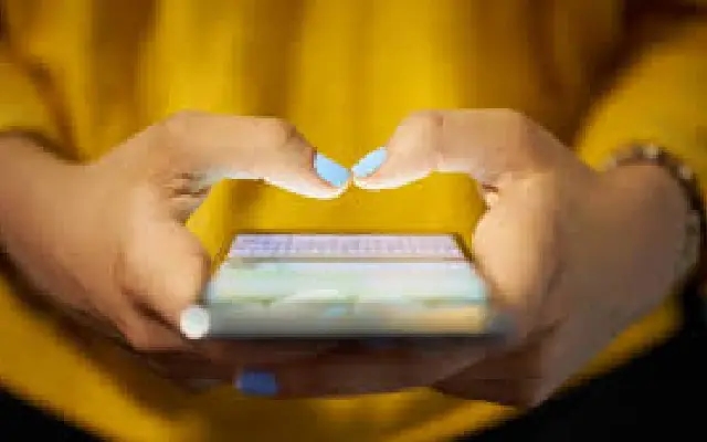 Bengaluru Homemaker Falls Victim to Fake Earnings App, Loses ₹3.13 Lakh - News Karnataka