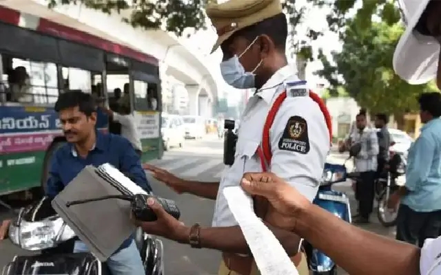 Bengaluru Traffic Police Crack Down on Footpath Riders - News Karnataka