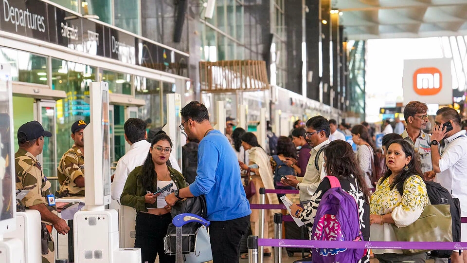 Bengaluru airport gets another new bomb threat email - News Karnataka