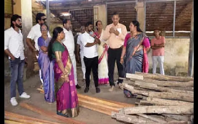 Illegal Slaughterhouse Discovered in Kudroli During Mayor’s Surprise Inspection - News Karnataka