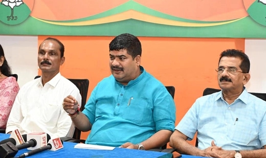 Karnataka health minister shows anger against MLA - News Karnataka