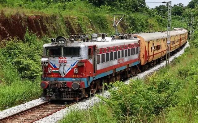 Matsyagandha Express to Get Modern LHB Coaches, Demand for Local Quota Raised - News Karnataka
