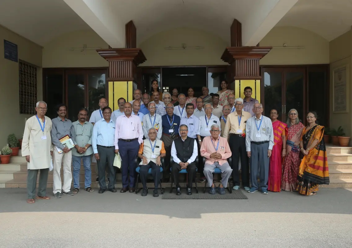 NITK Surathkal celebrates diamond jubilee of 1965 BE batch - News Karnataka