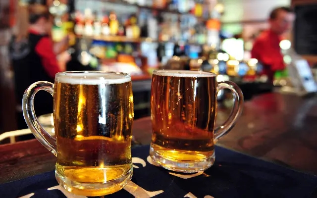 Bengaluru’s Pub Industry Struggles Amid Rising Costs & Declining Footfall - News Karnataka