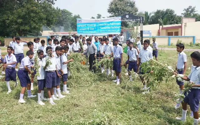 SDMC Committee Opposes Sending Govt School Children to Cleanliness Drives - News Karnataka