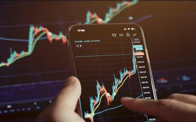 Sensex Surges 746 Points to 80,604; Nifty Gains on Oil, Auto, Banking Rally - News Karnataka