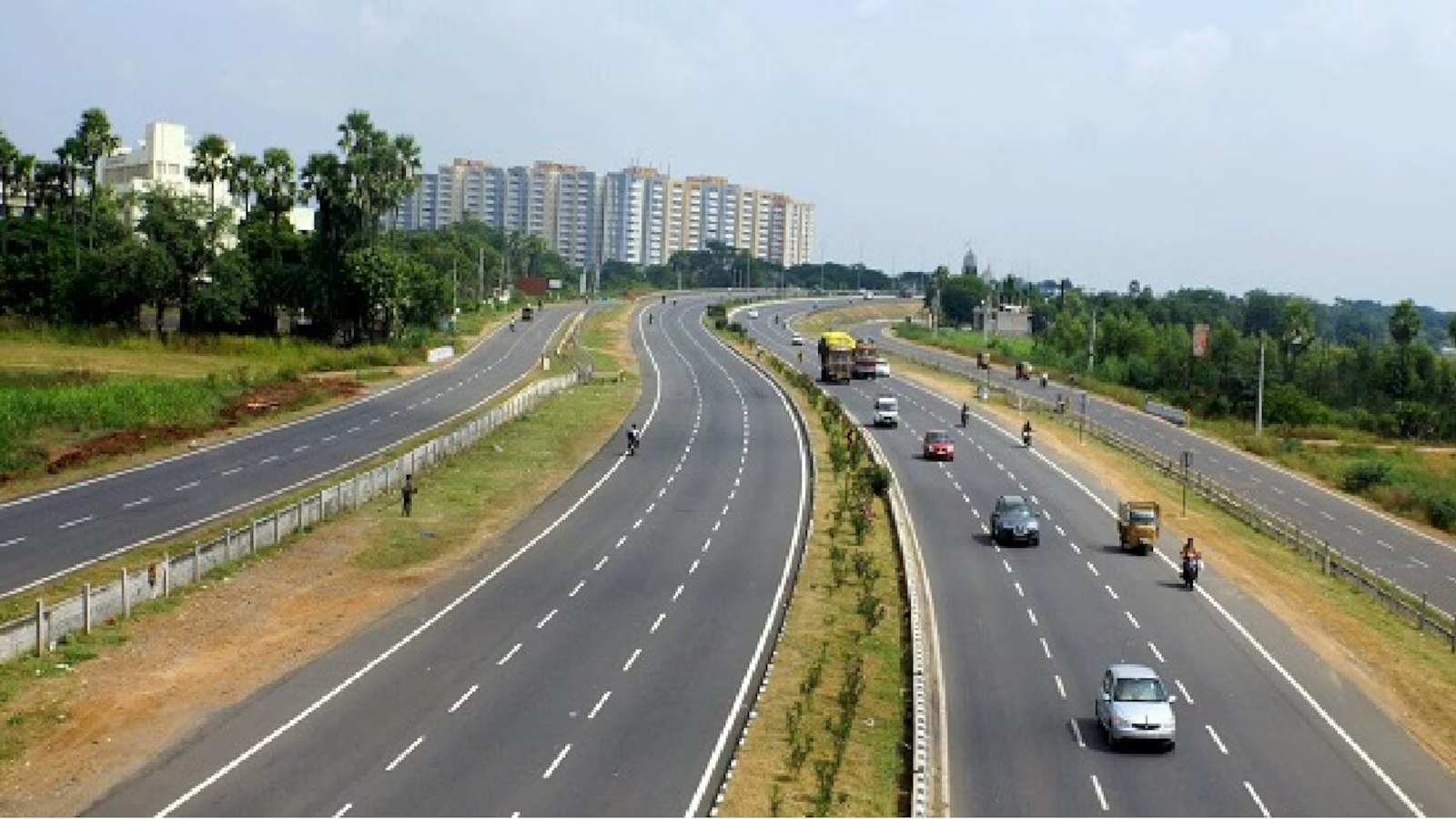 Bengaluru's Road Overhaul: ₹1,700 Crore Investment for Modern Infrastructure - News Karnataka