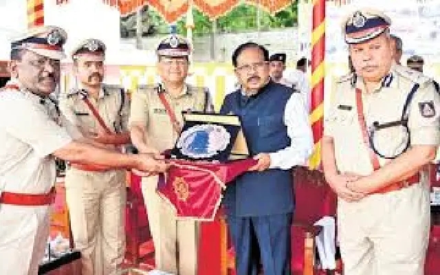 219 Senior Police Officers to be Honored with 2024 Chief Minister's Medal - News Karnataka
