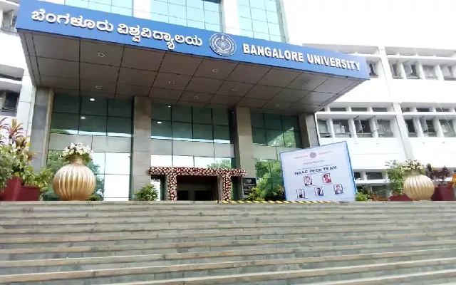 Man Caught Entering Women's Hostel at Bangalore University - News Karnataka