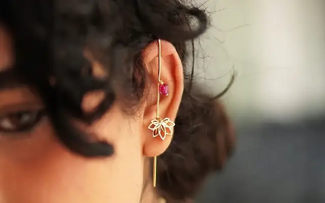 Ear Cuffs: The Trendy Statement Piece Making Waves in Bengaluru - News Karnataka