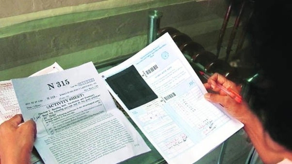 Student gets wrong seat number and question paper during board test - News Karnataka