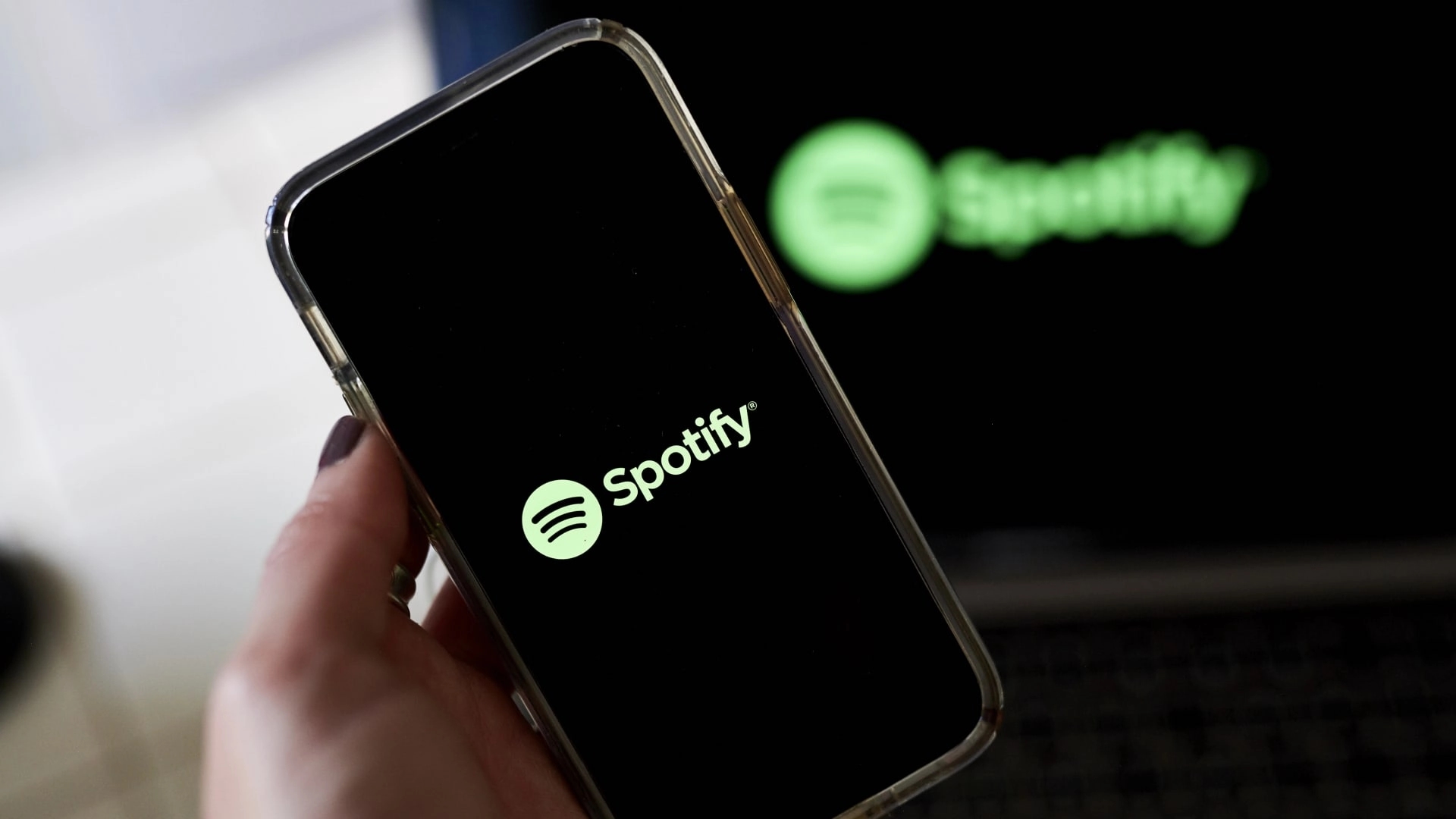 Gen Z bucks video trend, sticks to audio podcasts and Spotify supremacy - News Karnataka