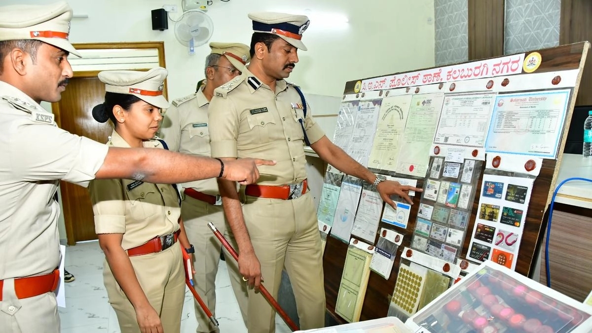 Fake marks card racket busted in Kalaburagi, two arrested - News Karnataka