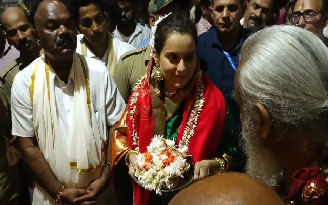 Kangana Ranaut Visits Marigudi Temple, Calls India a Land of Spiritual Heritage - News Karnataka