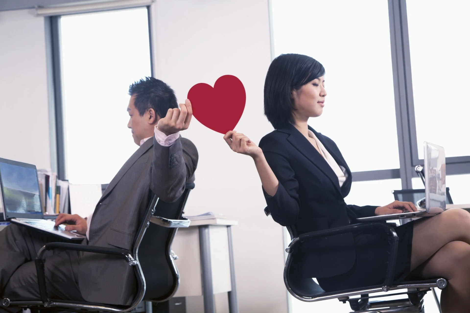 Marry your coworker? Bengaluru man's viral job-life ‘solution’ sparks debate - News Karnataka