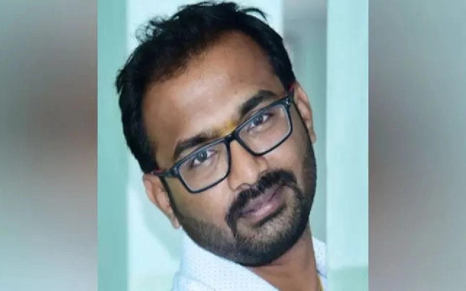 Software engineer loses life in tragic Mandya collision - News Karnataka