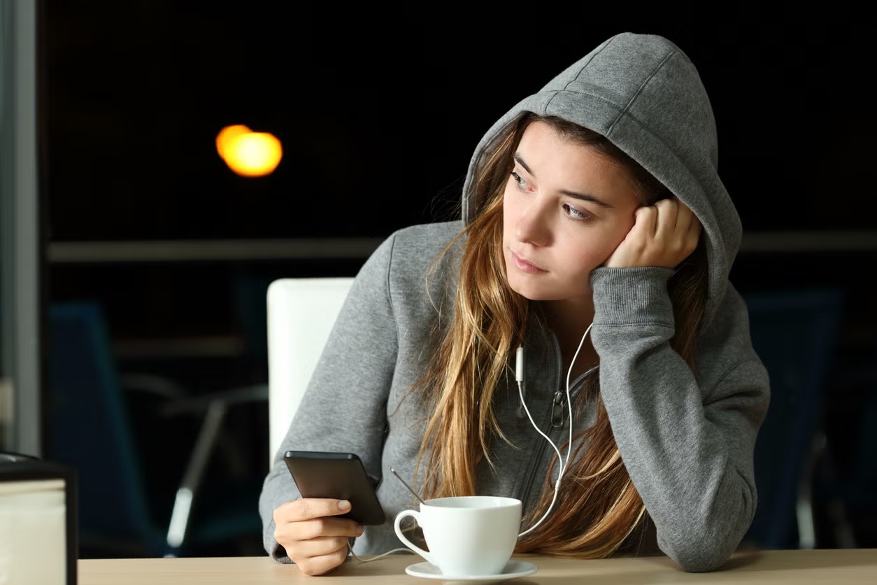 Study reveals America having increasing cases of loneliness - News Karnataka