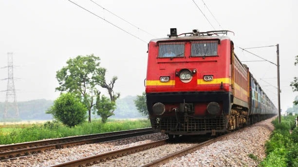 Western Railway Launches Holi Special Train for Travel from Udhna to Mangaluru - News Karnataka
