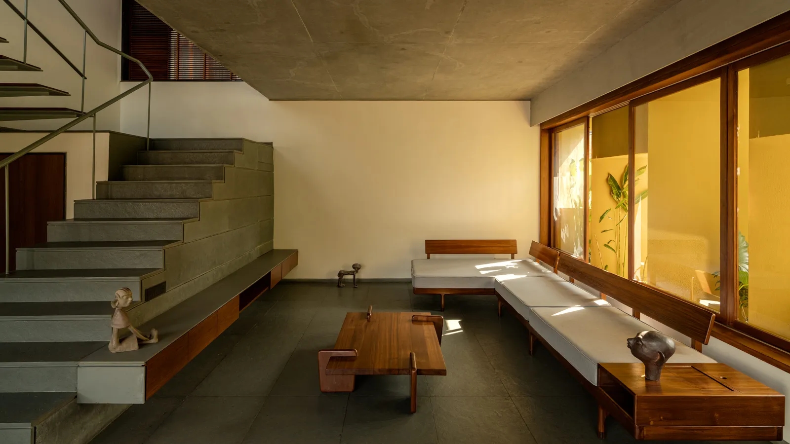 A forest embraces this Bengaluru home in ochre and stone - News Karnataka