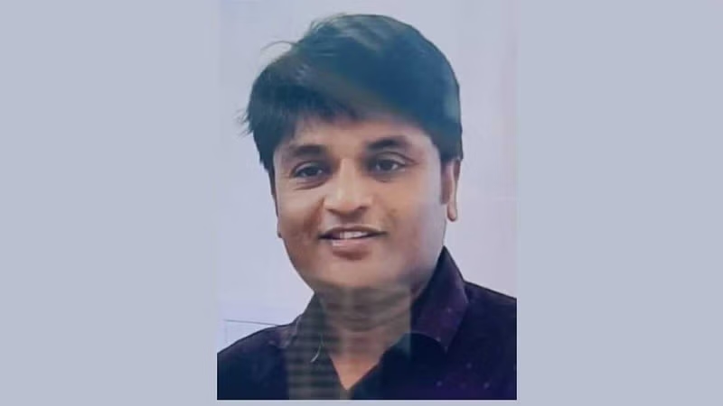 Parents critical, while family and friends mourn Bangalore techie's death in Kashmir - News Karnataka