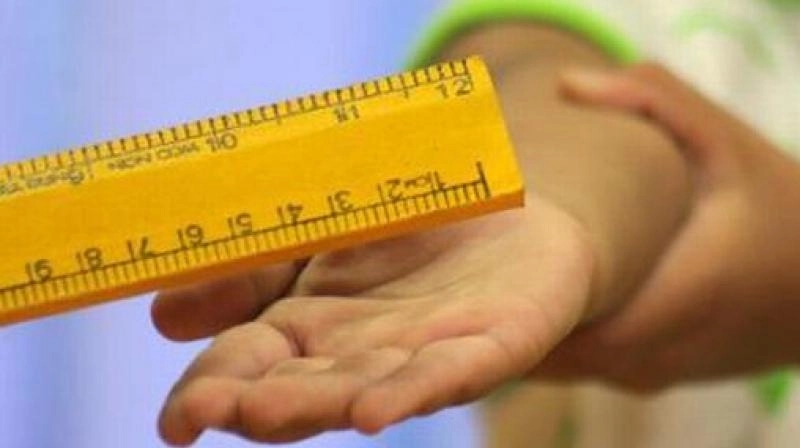 Class 9 student cuts hand after teacher severely punishes her for coming late - News Karnataka