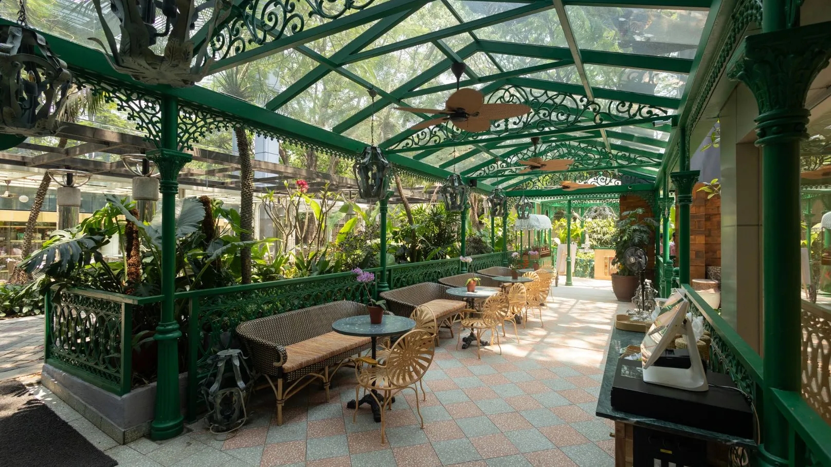 Garden Cafe brings old Bengaluru charm to Lavelle Road - News Karnataka
