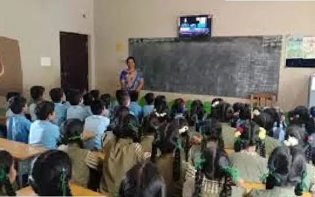 Govt Higher Primary School in Vittla Leads the Way in Digital Education - News Karnataka