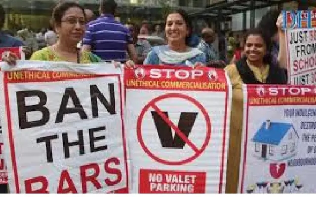 Indiranagar Residents Protest Illegal On-Premise Drinking at Liquor Stores - News Karnataka