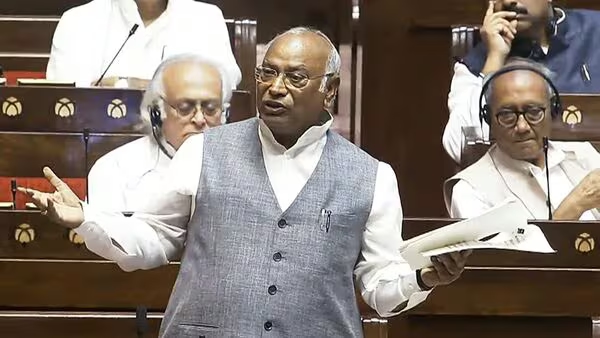 Kharge backs Centre on terrorism, urges unity; Congress reaffirms national interest - News Karnataka