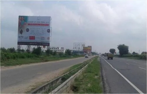 NHAI cracks down on illegal flex boards along Karnataka highways - News Karnataka