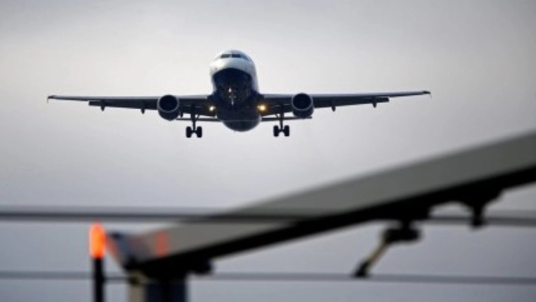 Pakistan’s airspace closure forces Indian airlines to take longer routes - News Karnataka