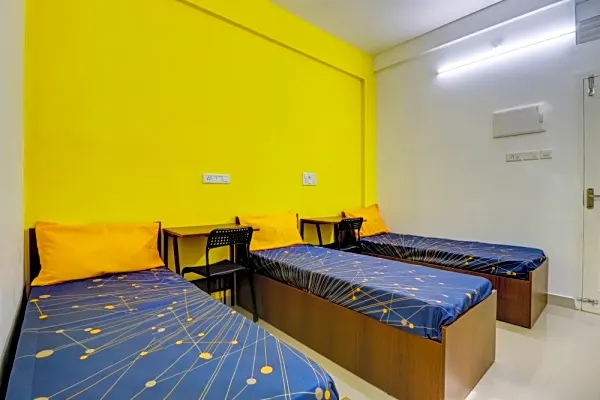 Pune hostel students struggle with heat as PGs restrict cooling options - News Karnataka