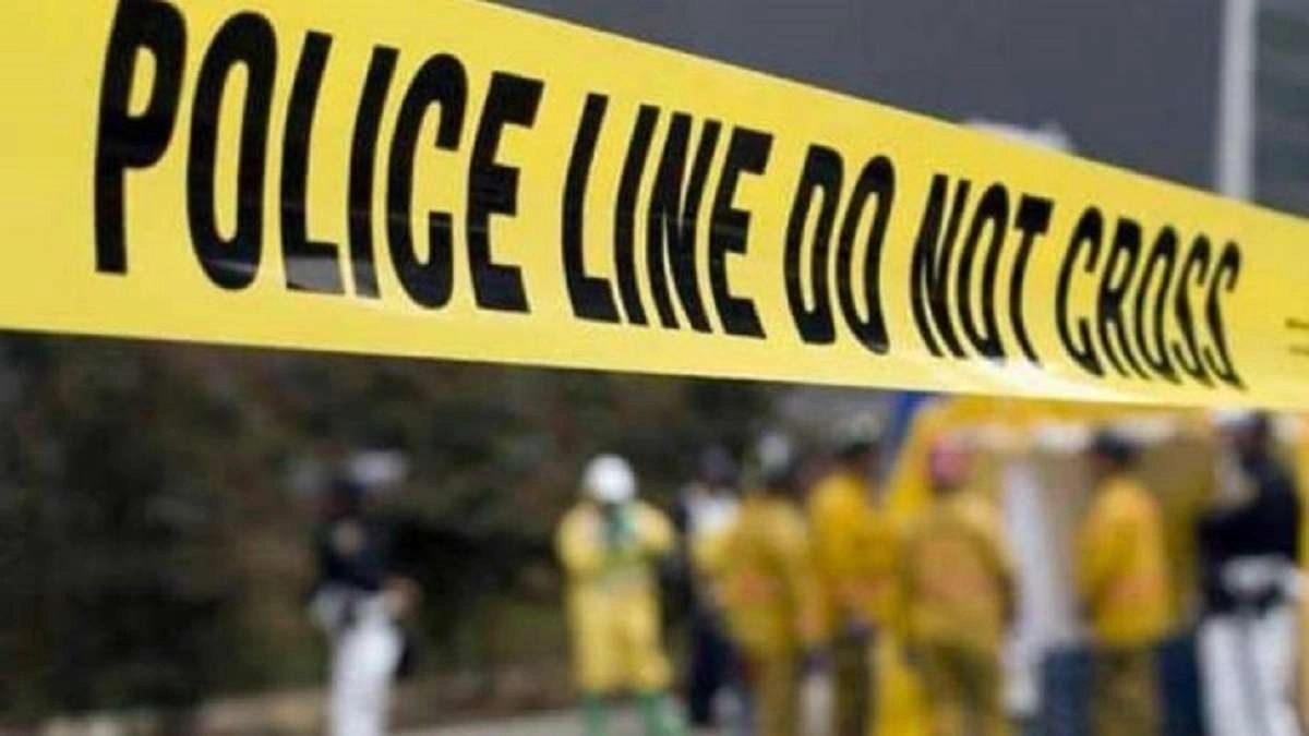 Teen jumps to death from mall after scoldings over mobile use - News Karnataka